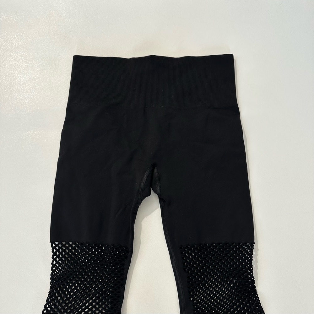 Ivy Park Active Circle Knit Leggings Womens Size S/M Black Fishnet Panels - Picture 8 of 11